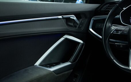 Audi Q3, 2019 год, 2 985 000 рублей, 15 фотография