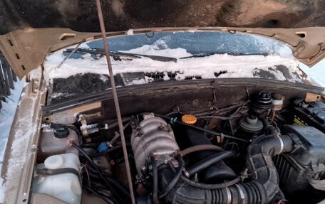 Chevrolet Niva I рестайлинг, 2004 год, 230 000 рублей, 5 фотография