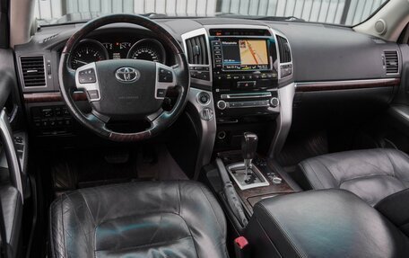 Toyota Land Cruiser 200, 2012 год, 3 570 000 рублей, 6 фотография
