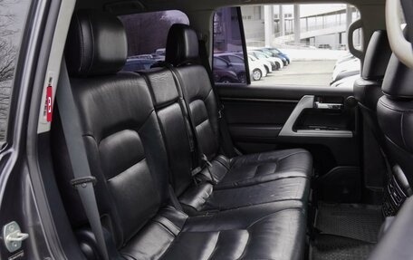 Toyota Land Cruiser 200, 2012 год, 3 570 000 рублей, 7 фотография