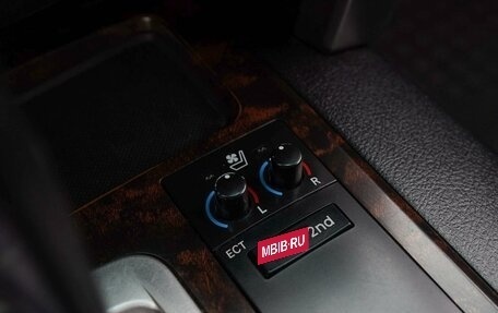 Toyota Land Cruiser 200, 2012 год, 3 570 000 рублей, 21 фотография