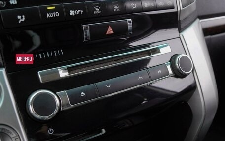 Toyota Land Cruiser 200, 2012 год, 3 570 000 рублей, 17 фотография