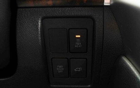 Toyota Land Cruiser 200, 2012 год, 3 570 000 рублей, 27 фотография