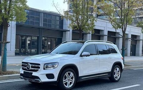 Mercedes-Benz GLB, 2022 год, 2 318 000 рублей, 2 фотография