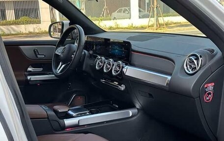 Mercedes-Benz GLB, 2022 год, 2 318 000 рублей, 8 фотография