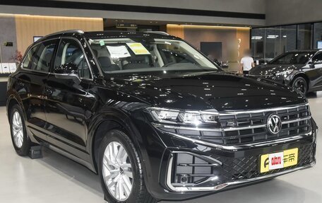 Volkswagen Touareg III, 2025 год, 8 258 000 рублей, 5 фотография