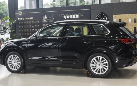 Volkswagen Touareg III, 2025 год, 8 258 000 рублей, 6 фотография