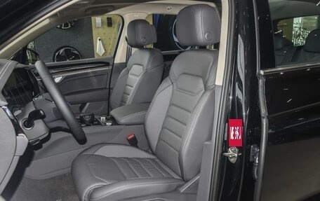 Volkswagen Touareg III, 2025 год, 8 258 000 рублей, 16 фотография