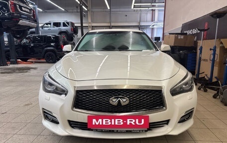 Infiniti Q50 I рестайлинг, 2014 год, 1 799 000 рублей, 3 фотография