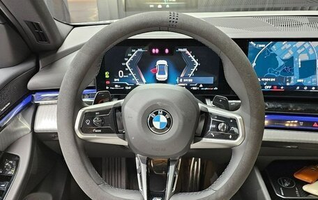 BMW 5 серия, 2025 год, 6 320 000 рублей, 10 фотография