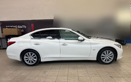 Infiniti Q50 I рестайлинг, 2014 год, 1 799 000 рублей, 9 фотография