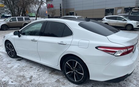 Toyota Camry, 2023 год, 3 300 000 рублей, 3 фотография