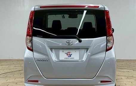 Toyota Roomy I, 2022 год, 1 120 005 рублей, 4 фотография