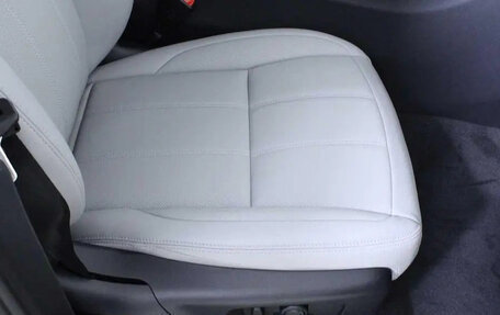 Land Rover Range Rover Evoque II, 2025 год, 7 730 000 рублей, 17 фотография