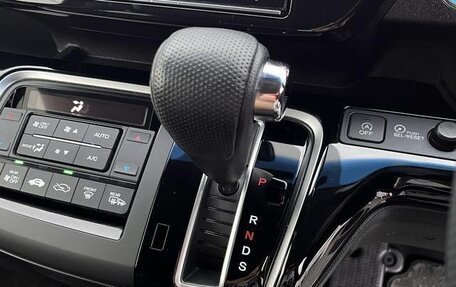 Honda Stepwgn IV, 2016 год, 1 650 000 рублей, 12 фотография