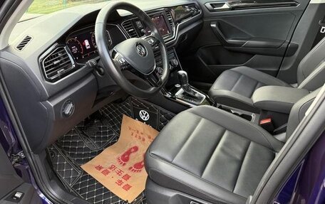 Volkswagen T-Roc I, 2022 год, 1 590 000 рублей, 8 фотография