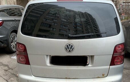Volkswagen Touran III, 2007 год, 400 000 рублей, 4 фотография