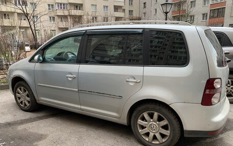 Volkswagen Touran III, 2007 год, 400 000 рублей, 5 фотография