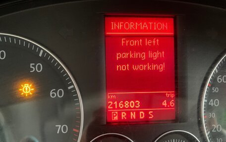 Volkswagen Touran III, 2007 год, 400 000 рублей, 18 фотография