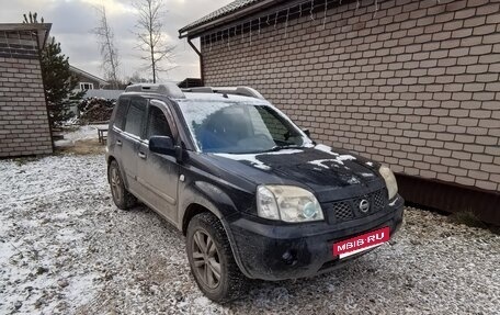 Nissan X-Trail, 2005 год, 580 000 рублей, 2 фотография