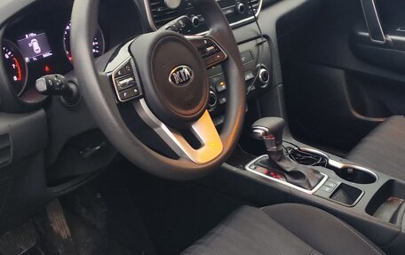 KIA Sportage IV рестайлинг, 2018 год, 2 000 000 рублей, 5 фотография