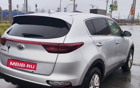 KIA Sportage IV рестайлинг, 2018 год, 2 000 000 рублей, 6 фотография