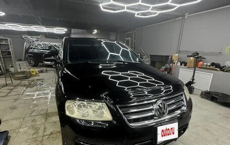 Volkswagen Touareg III, 2003 год, 850 000 рублей, 4 фотография