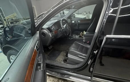 Volkswagen Touareg III, 2003 год, 850 000 рублей, 13 фотография