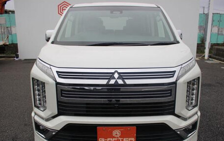 Mitsubishi Delica D:5 I, 2022 год, 2 705 000 рублей, 2 фотография