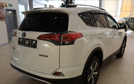 Toyota RAV4, 2015 год, 2 500 000 рублей, 5 фотография