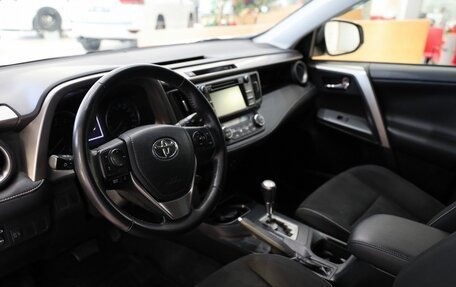 Toyota RAV4, 2015 год, 2 500 000 рублей, 17 фотография