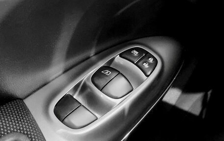 Nissan Juke II, 2011 год, 890 000 рублей, 10 фотография