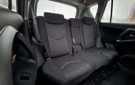 Toyota RAV4, 2010 год, 1 700 000 рублей, 31 фотография