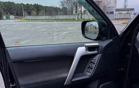 Toyota Land Cruiser Prado 150 рестайлинг 2, 2020 год, 5 400 000 рублей, 9 фотография