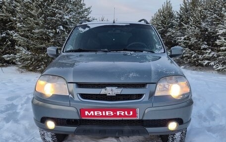 Chevrolet Niva I рестайлинг, 2012 год, 570 000 рублей, 1 фотография