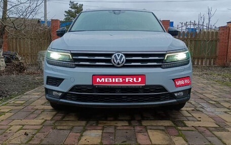 Volkswagen Tiguan II, 2018 год, 2 600 000 рублей, 1 фотография
