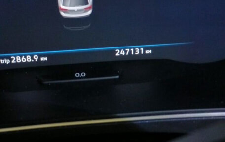 Volkswagen Tiguan II, 2018 год, 2 600 000 рублей, 5 фотография