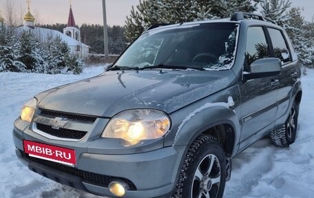 Chevrolet Niva I рестайлинг, 2012 год, 570 000 рублей, 2 фотография