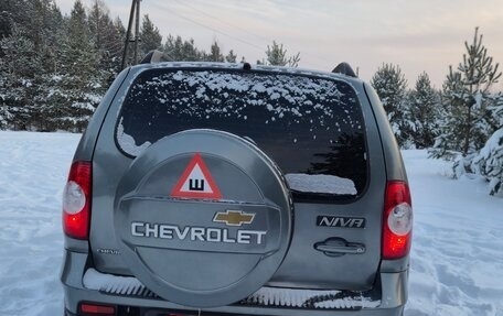 Chevrolet Niva I рестайлинг, 2012 год, 570 000 рублей, 4 фотография