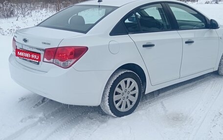 Chevrolet Cruze II, 2012 год, 707 000 рублей, 3 фотография