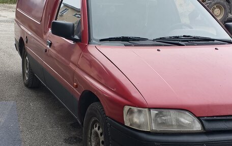 Ford Escort V, 1992 год, 160 000 рублей, 2 фотография