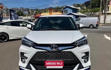 Toyota Raize I, 2022 год, 1 250 333 рублей, 2 фотография