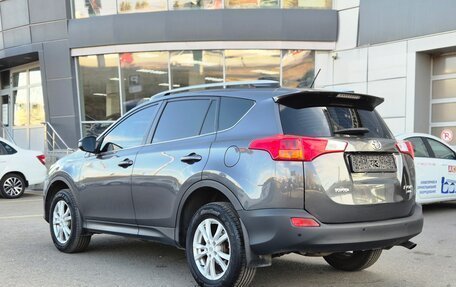 Toyota RAV4, 2014 год, 1 700 000 рублей, 9 фотография