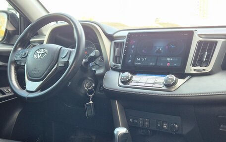 Toyota RAV4, 2014 год, 1 700 000 рублей, 16 фотография