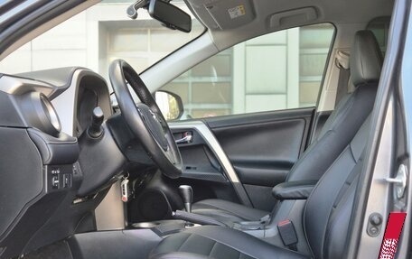 Toyota RAV4, 2014 год, 1 700 000 рублей, 12 фотография