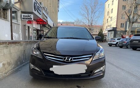 Hyundai Solaris II рестайлинг, 2015 год, 1 000 000 рублей, 4 фотография