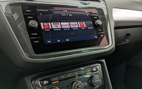 Volkswagen Tiguan II, 2018 год, 2 650 000 рублей, 13 фотография