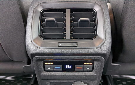 Volkswagen Tiguan II, 2018 год, 2 650 000 рублей, 14 фотография