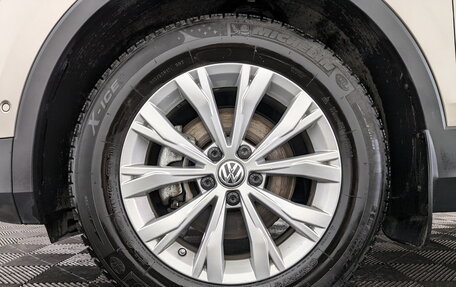 Volkswagen Tiguan II, 2018 год, 2 650 000 рублей, 8 фотография