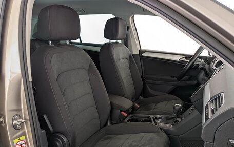 Volkswagen Tiguan II, 2018 год, 2 650 000 рублей, 10 фотография